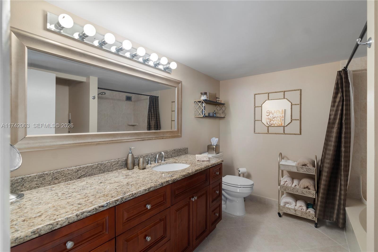 OCEANVIEW PARK CONDO - Residential