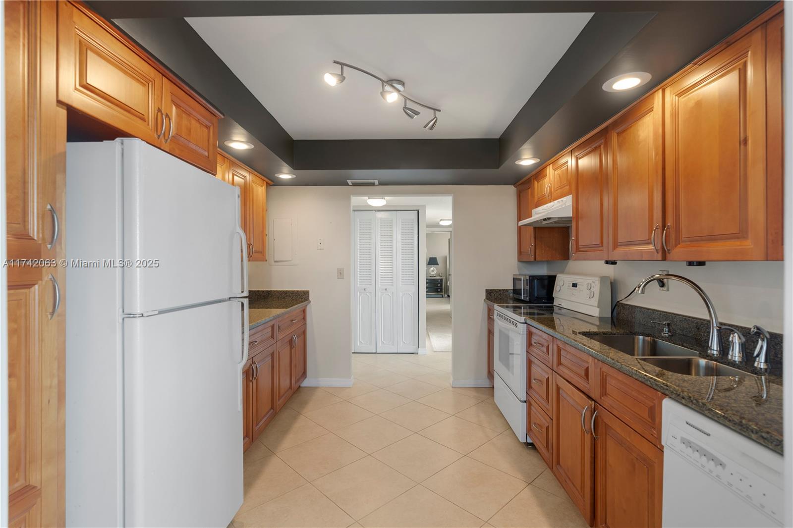 OCEANVIEW PARK CONDO - Residential