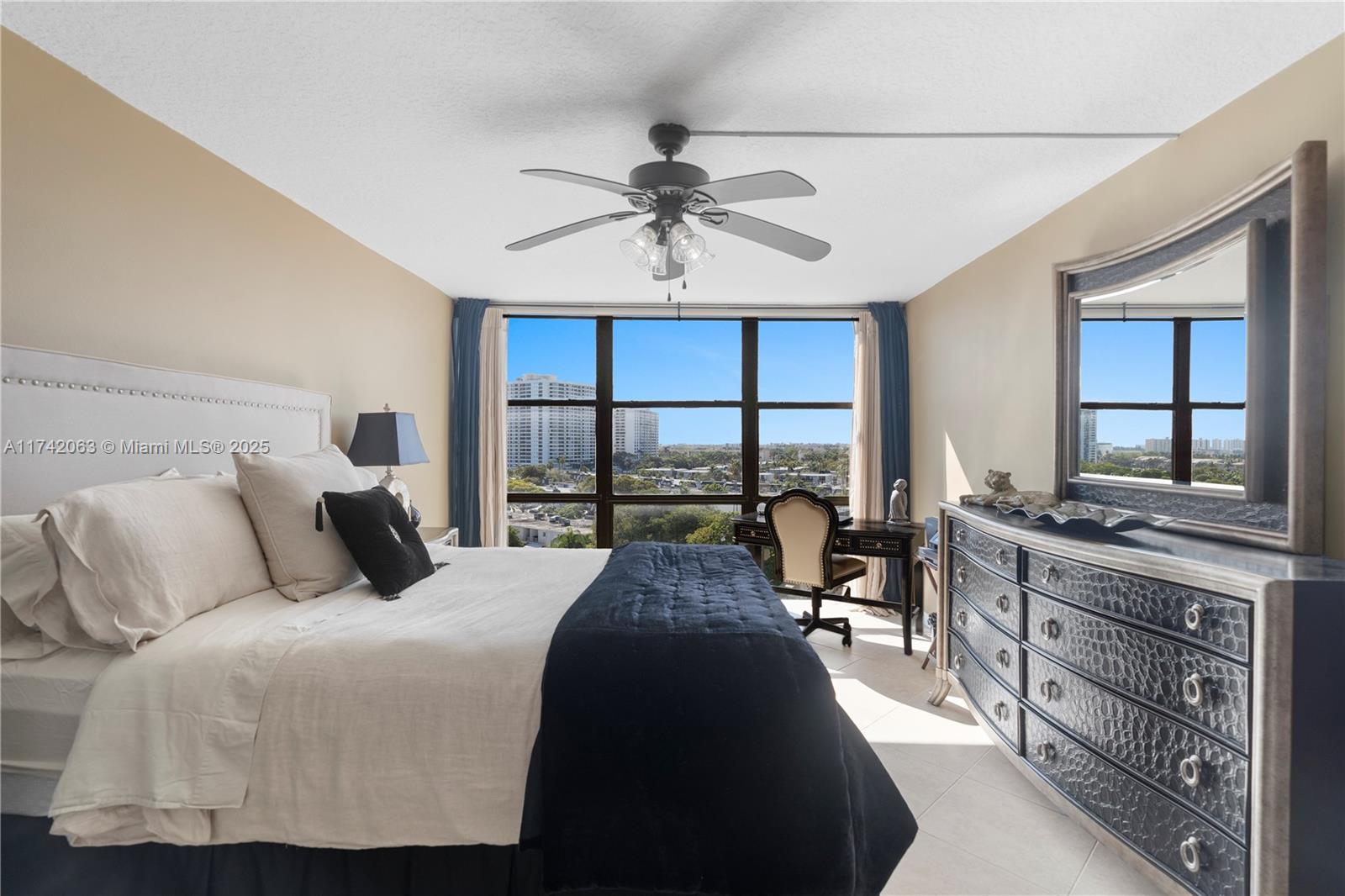 OCEANVIEW PARK CONDO - Residential