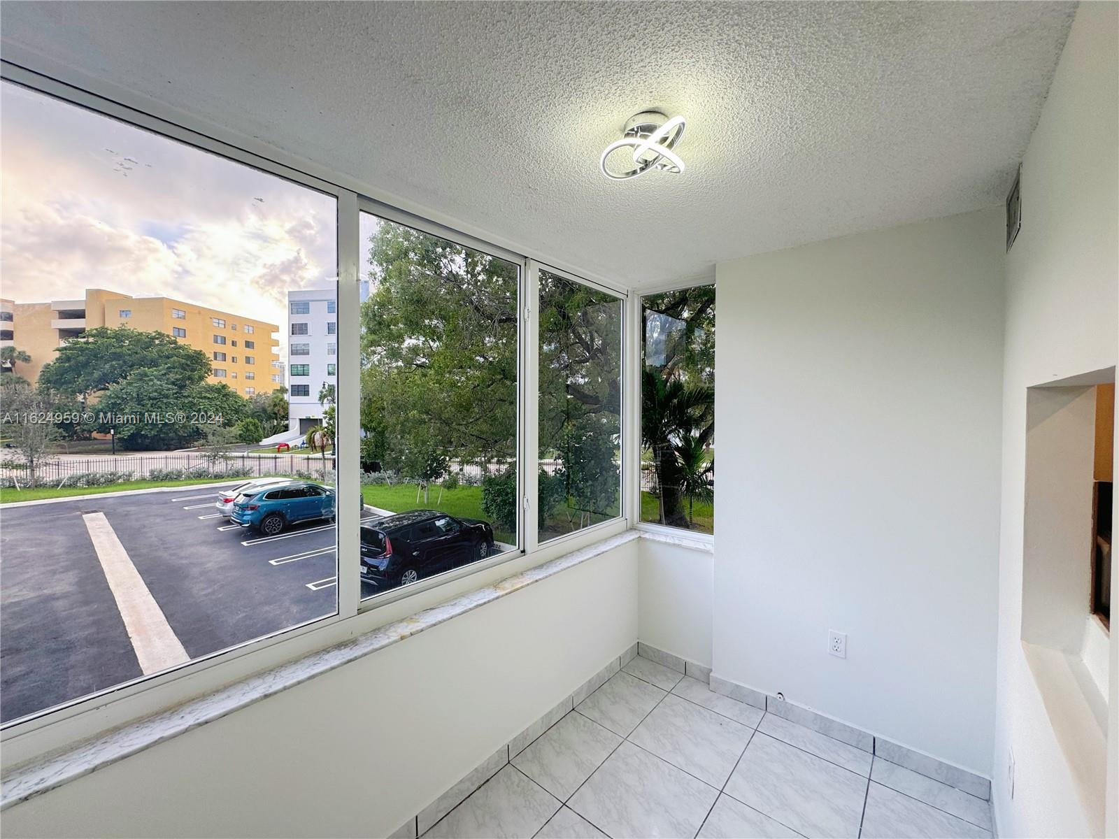 Photo 1 of 250 180th Dr 254, Sunny Isles Beach, Florida, $1,950, Web #: 11624959