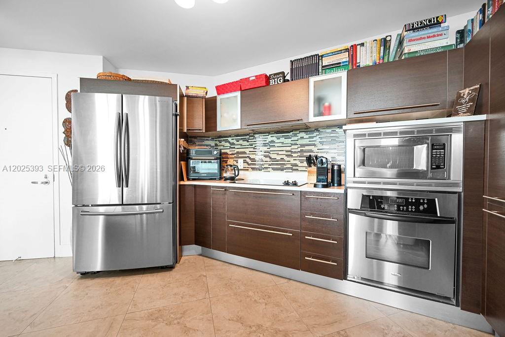 QUANTUM ON THE BAY CONDO - Residential