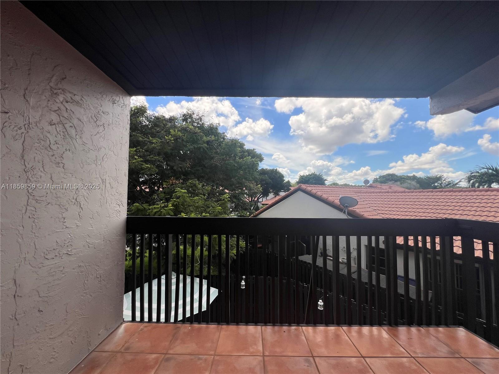 LAKES MEADOW VILG HOMES C - Residential