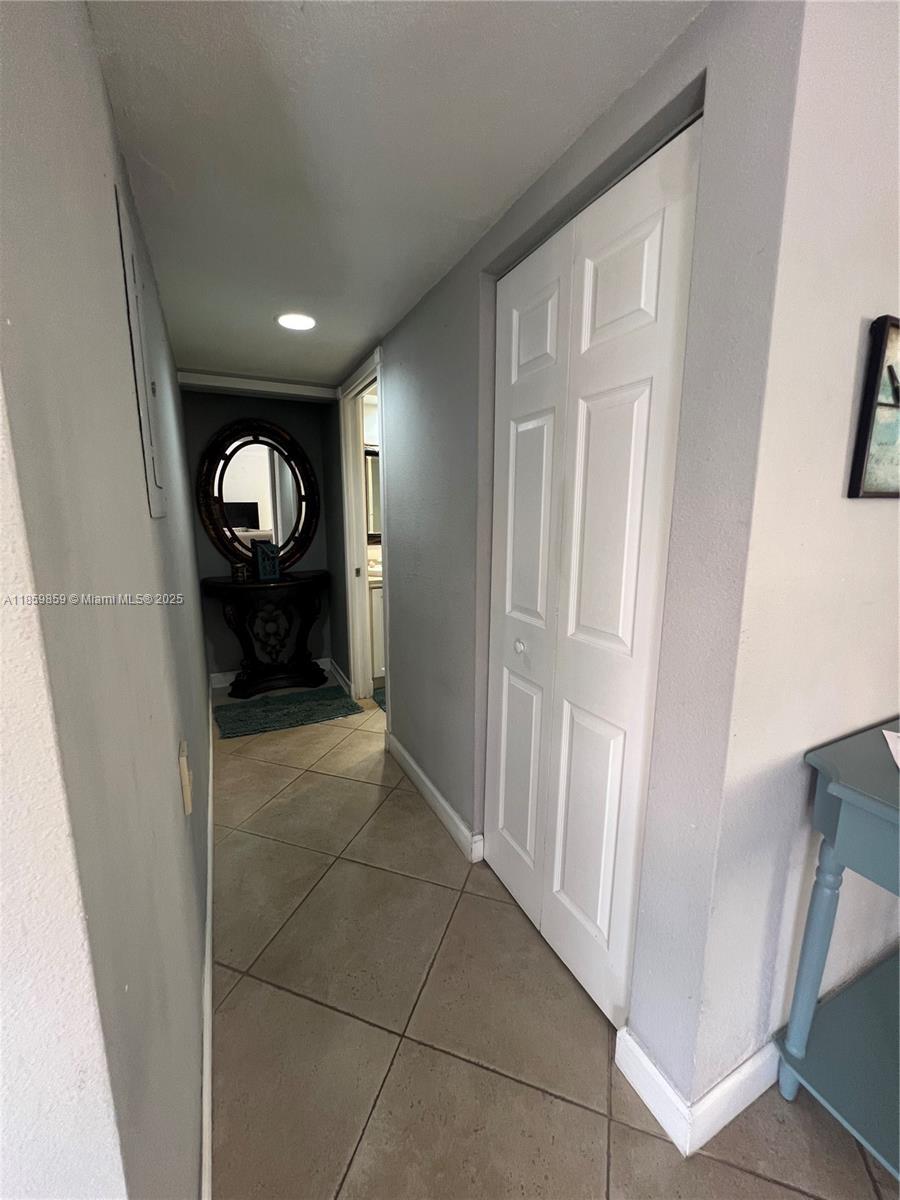 LAKES MEADOW VILG HOMES C - Residential