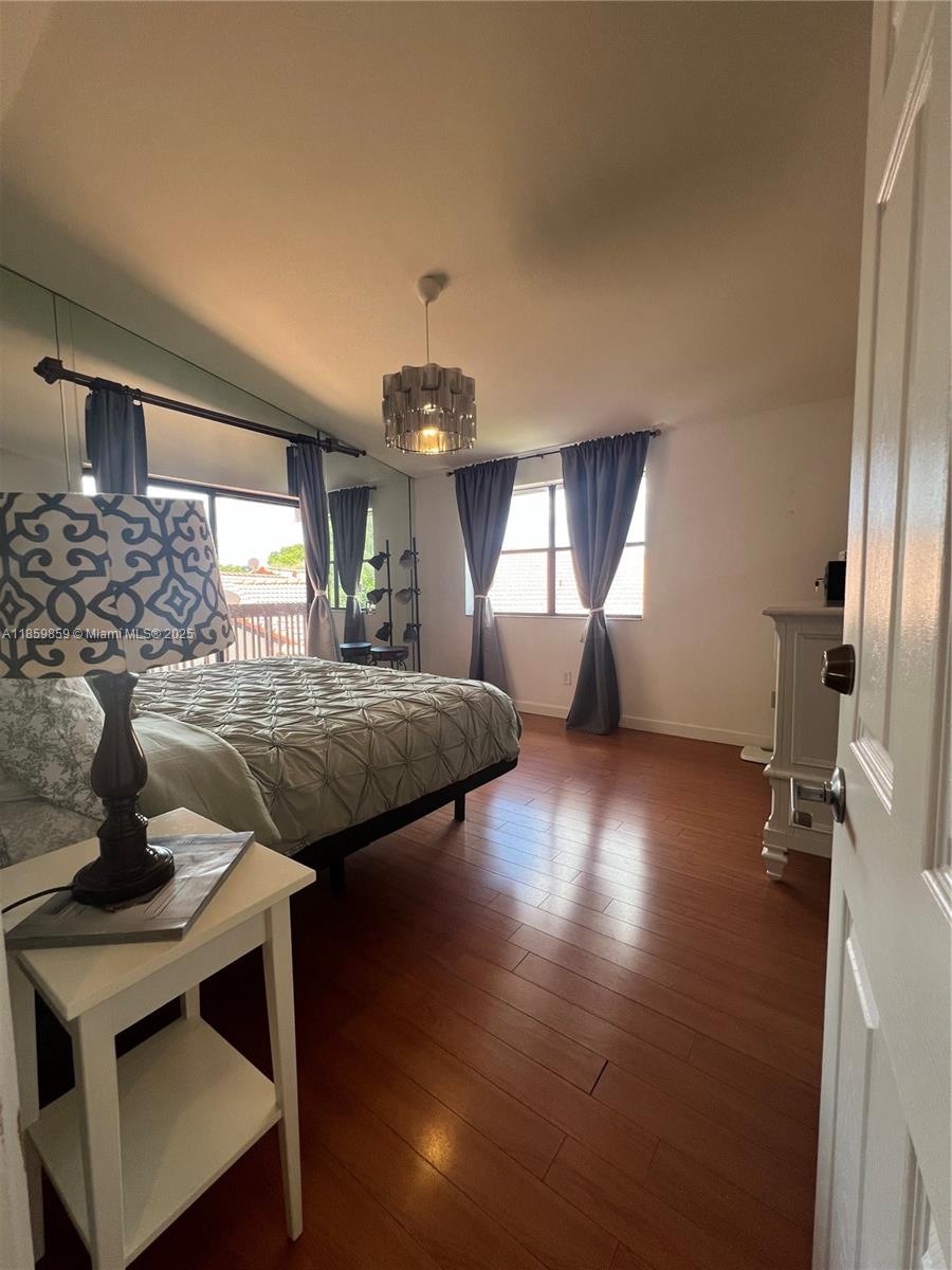LAKES MEADOW VILG HOMES C - Residential