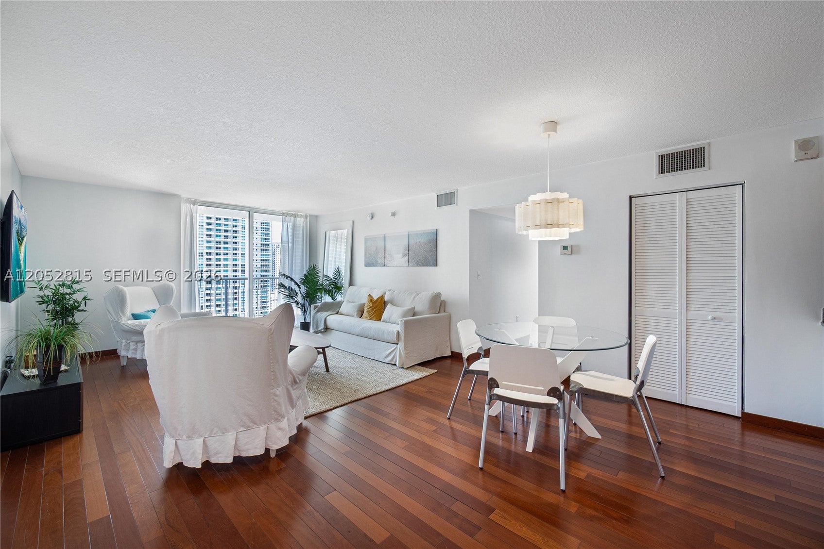 1200 Brickell Bay Dr 2824