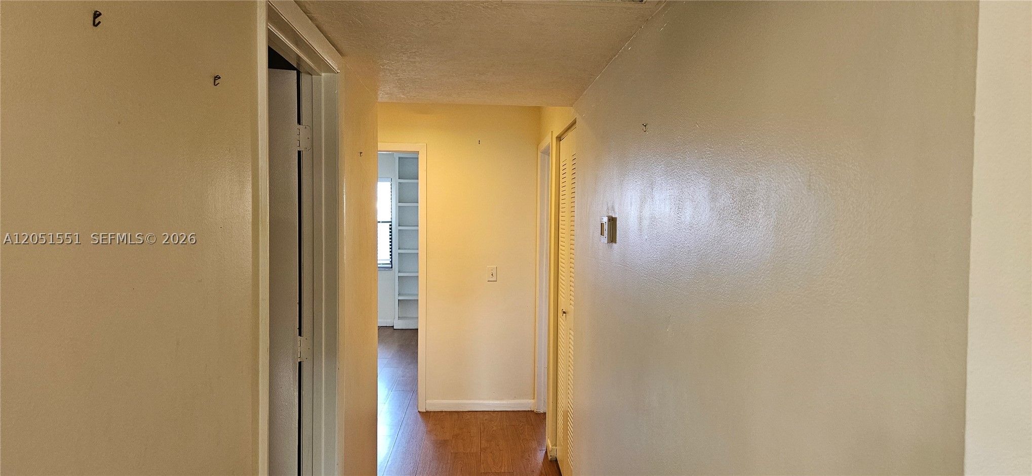 1728 W Royal Tern Ln 3