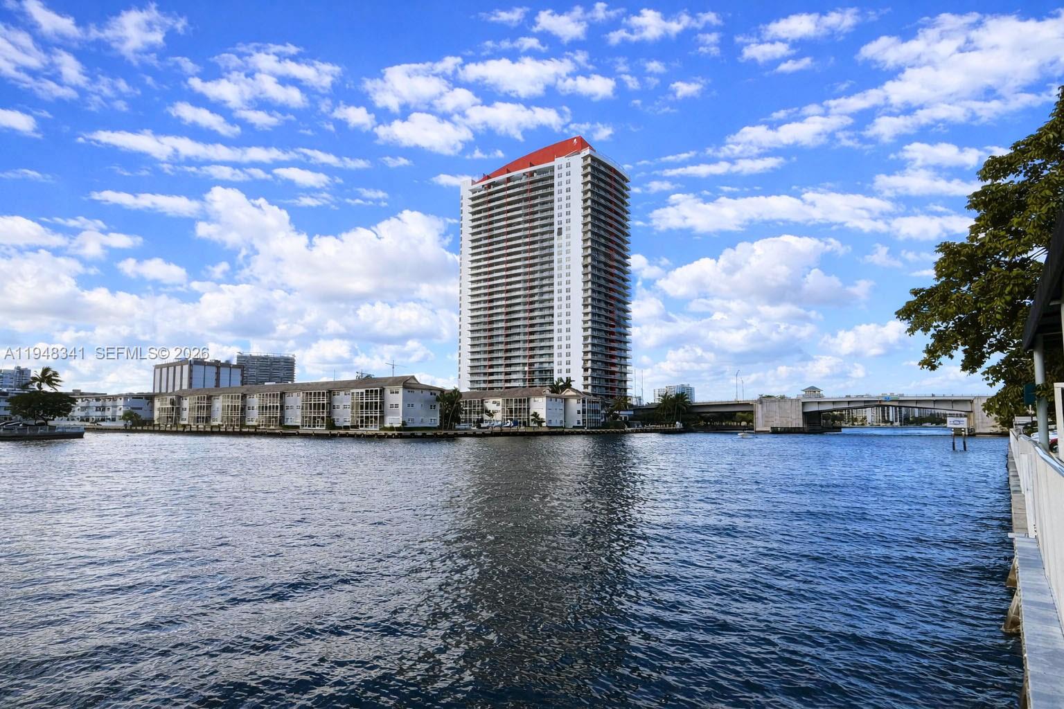 PLAZA TOWERS SOUTH CONDO - Residential