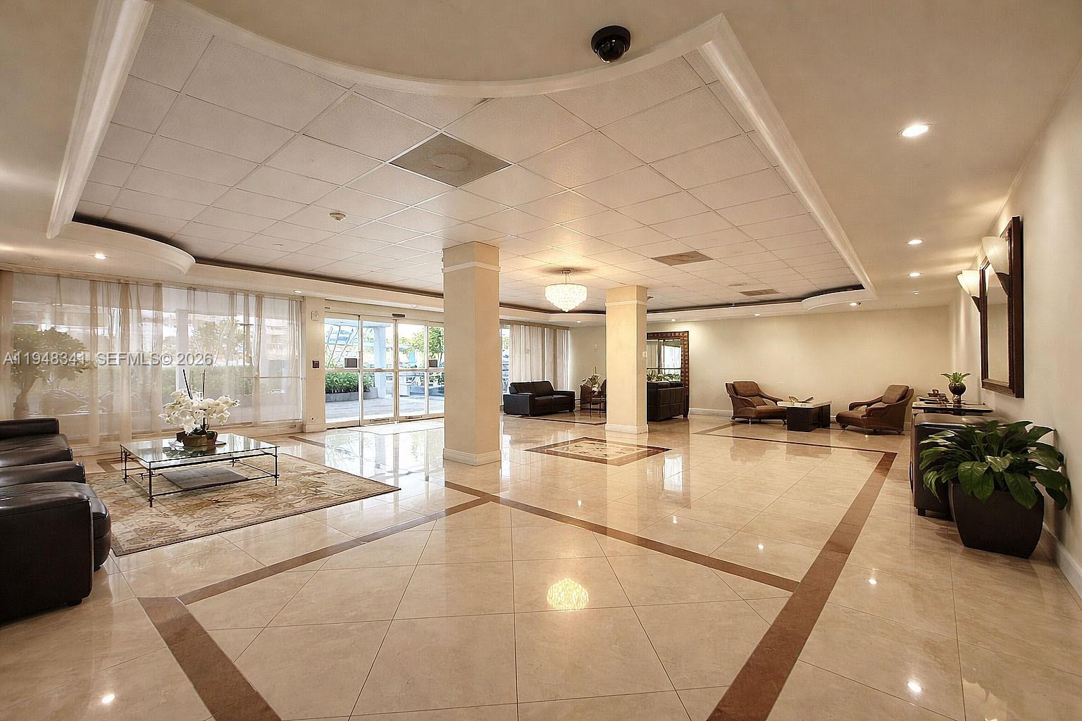 PLAZA TOWERS SOUTH CONDO - Residential