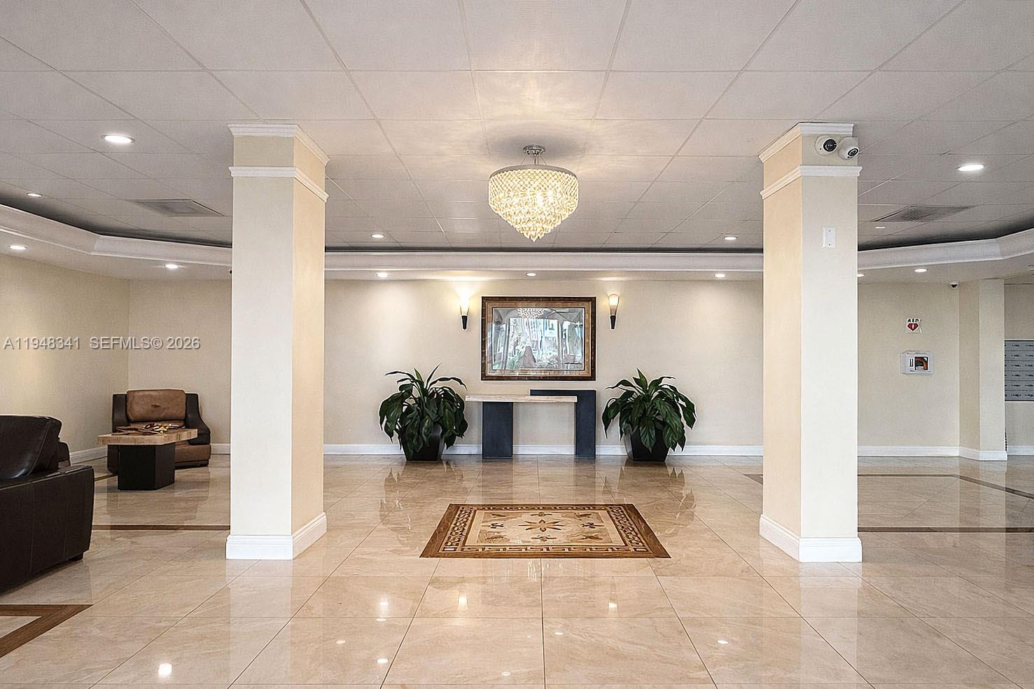 PLAZA TOWERS SOUTH CONDO - Residential