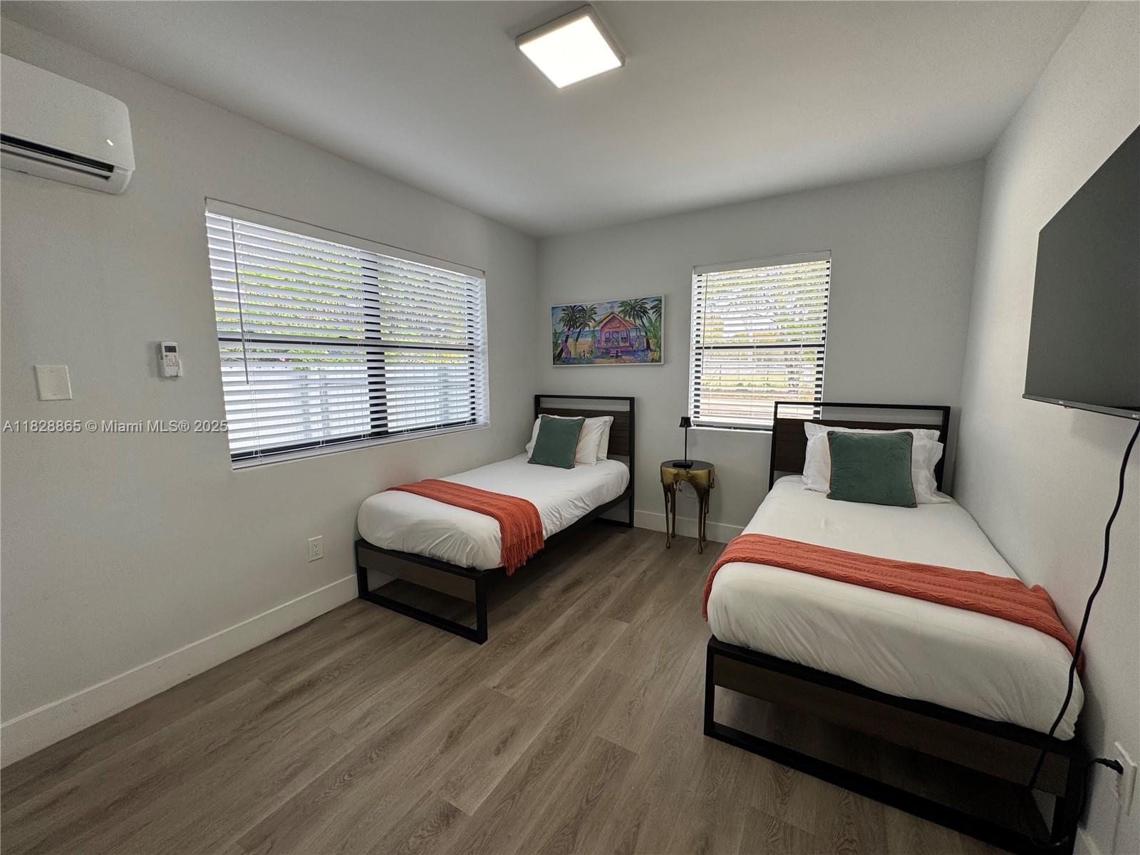 584 NW 30th St 3