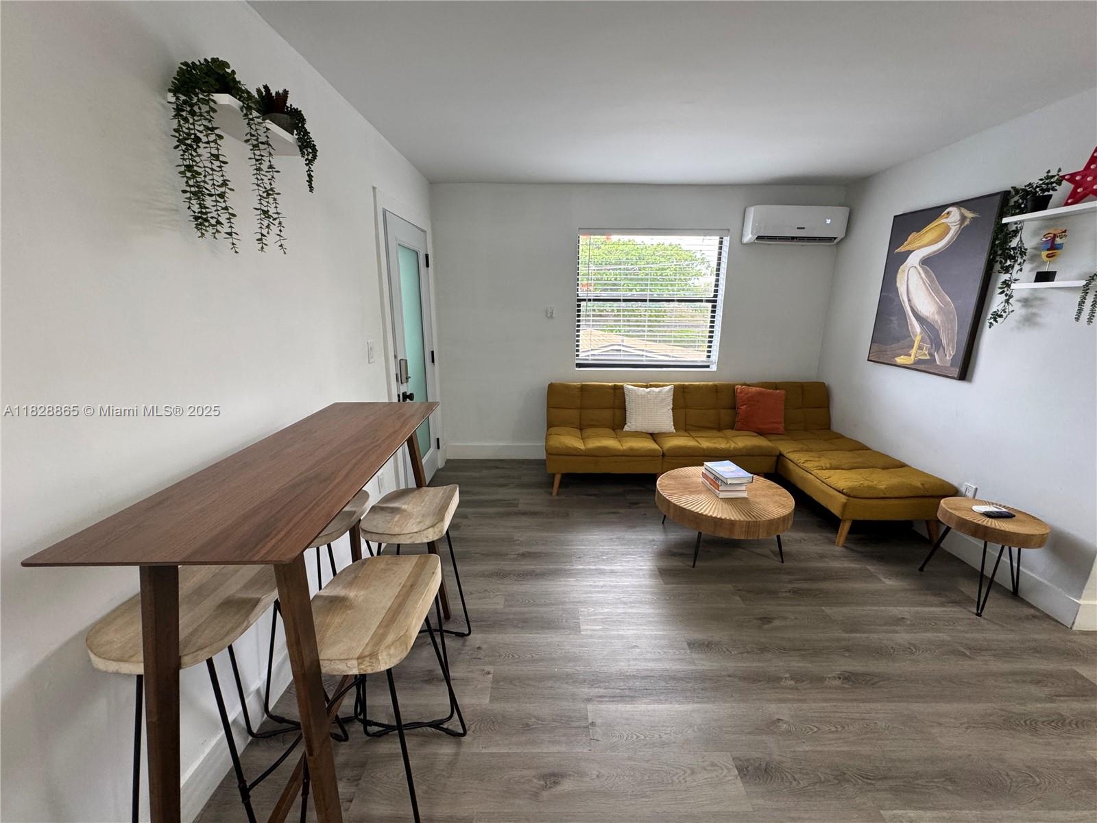 584 NW 30th St 3