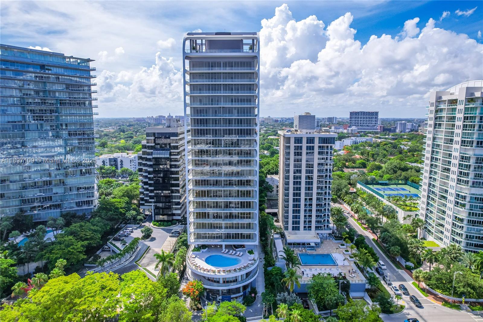 2655 S Bayshore 1506