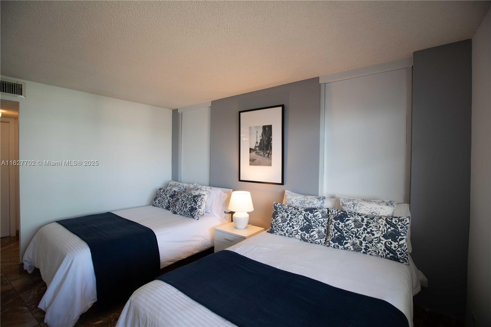 MAISON GRANDE CONDO - Residential