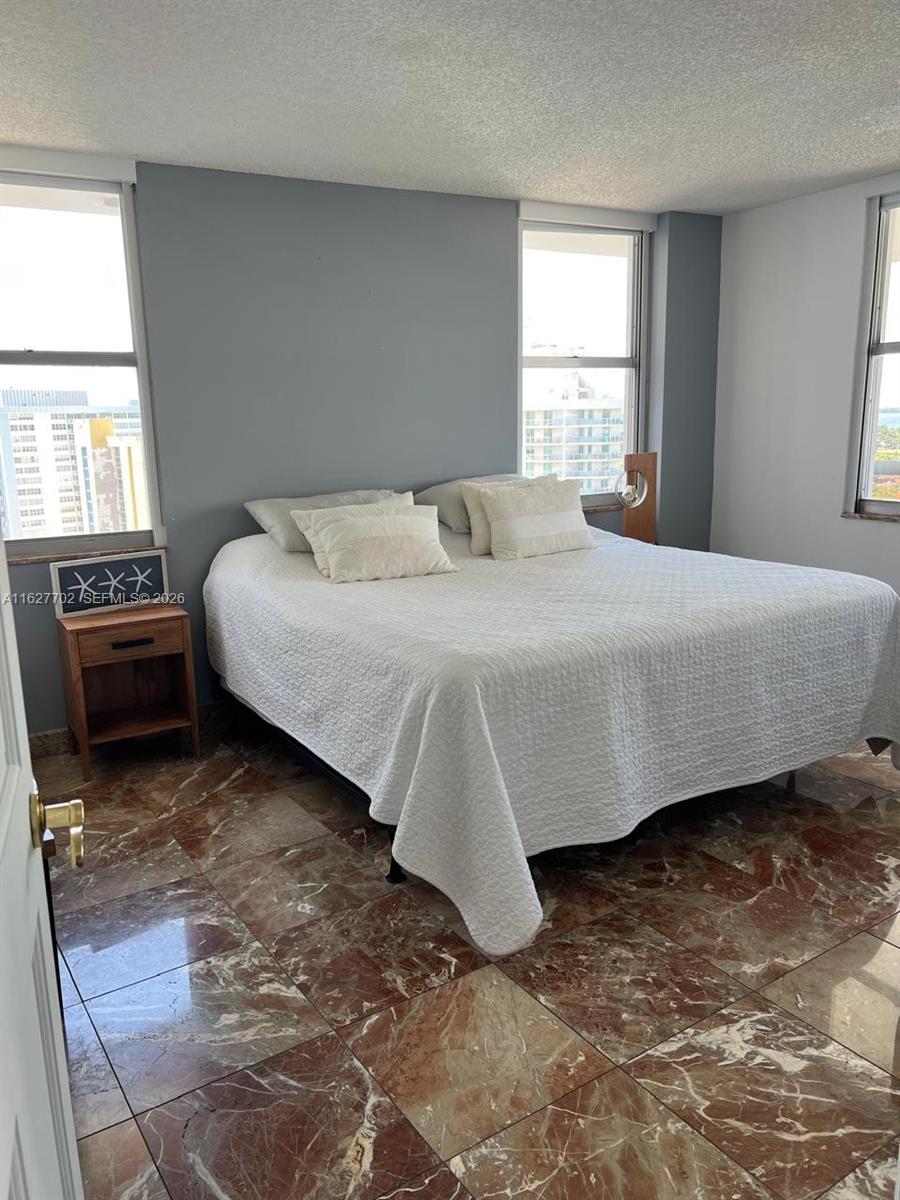 MAISON GRANDE CONDO - Residential