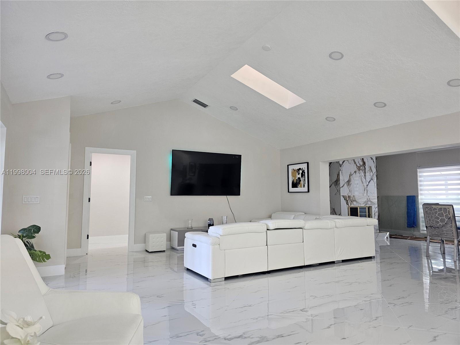 PGA RESORT COMMUNITY 3 - Residential Lease