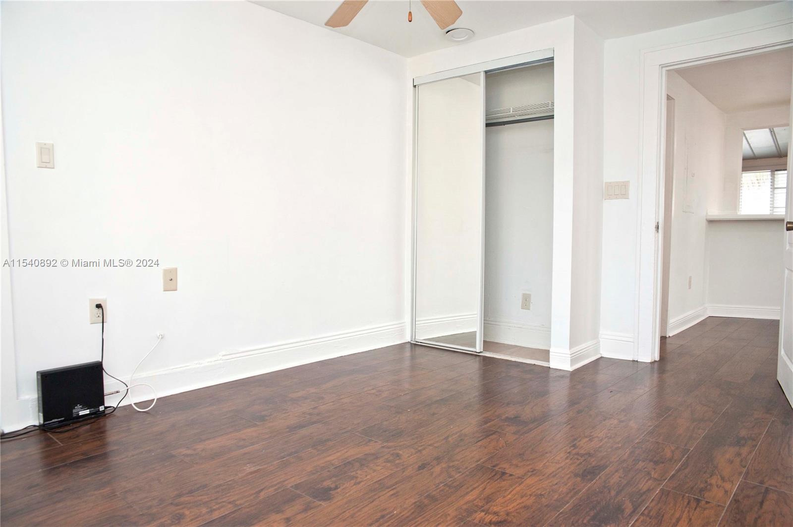 HOLLYWOOD 1-21 - Residential Income