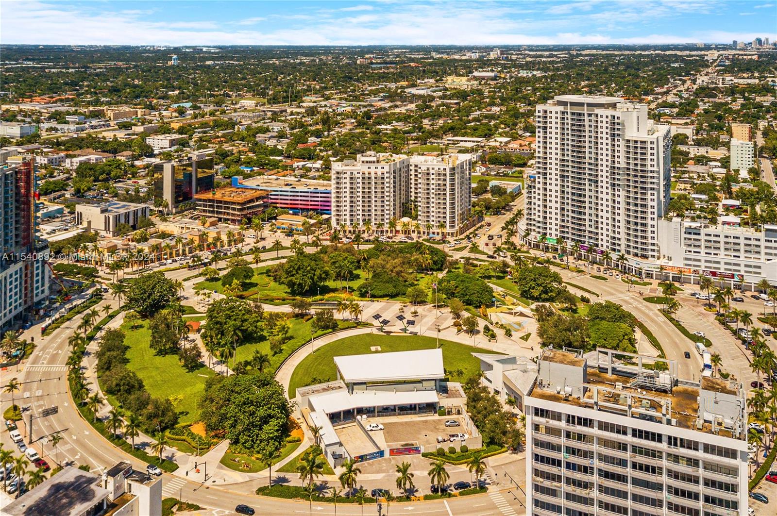 HOLLYWOOD 1-21 - Residential Income