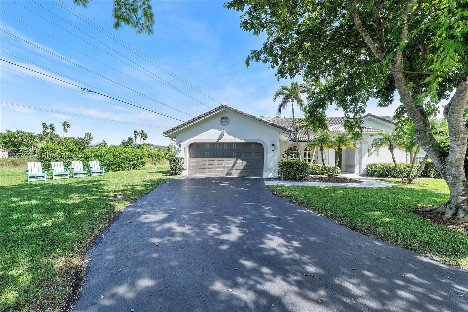 4647 Nw 98th Ln, Coral Springs, Broward County, Florida - 5 Bedrooms  
3 Bathrooms - 