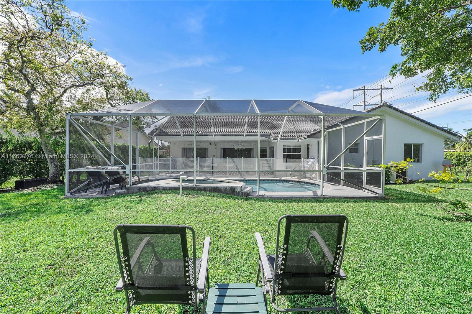 NORTH SPRINGS COURT - Residential