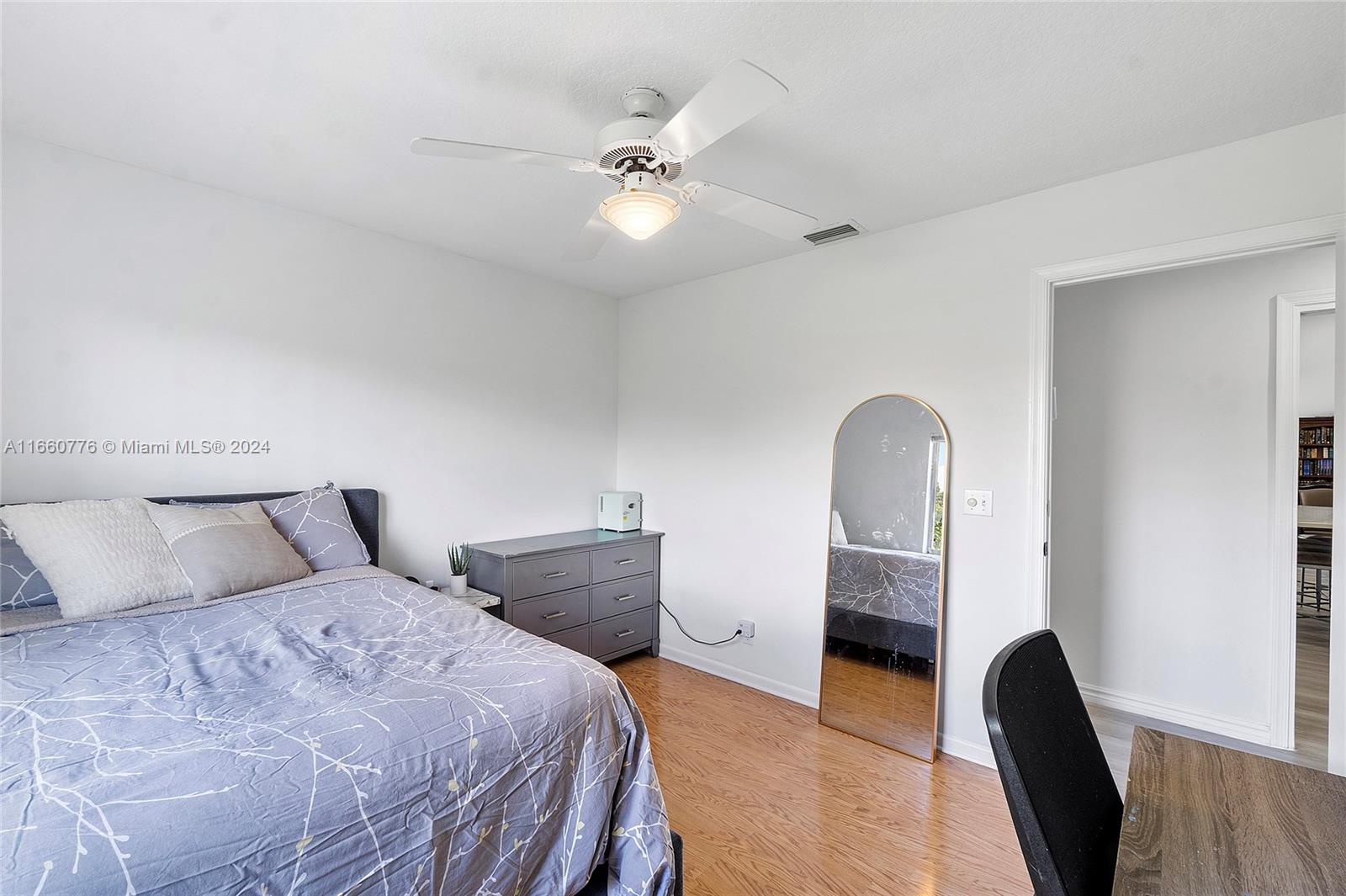 NORTH SPRINGS COURT - Residential