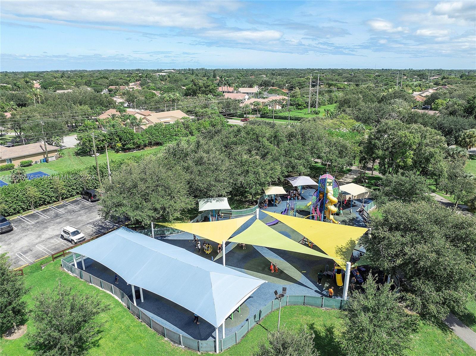 NORTH SPRINGS COURT - Residential