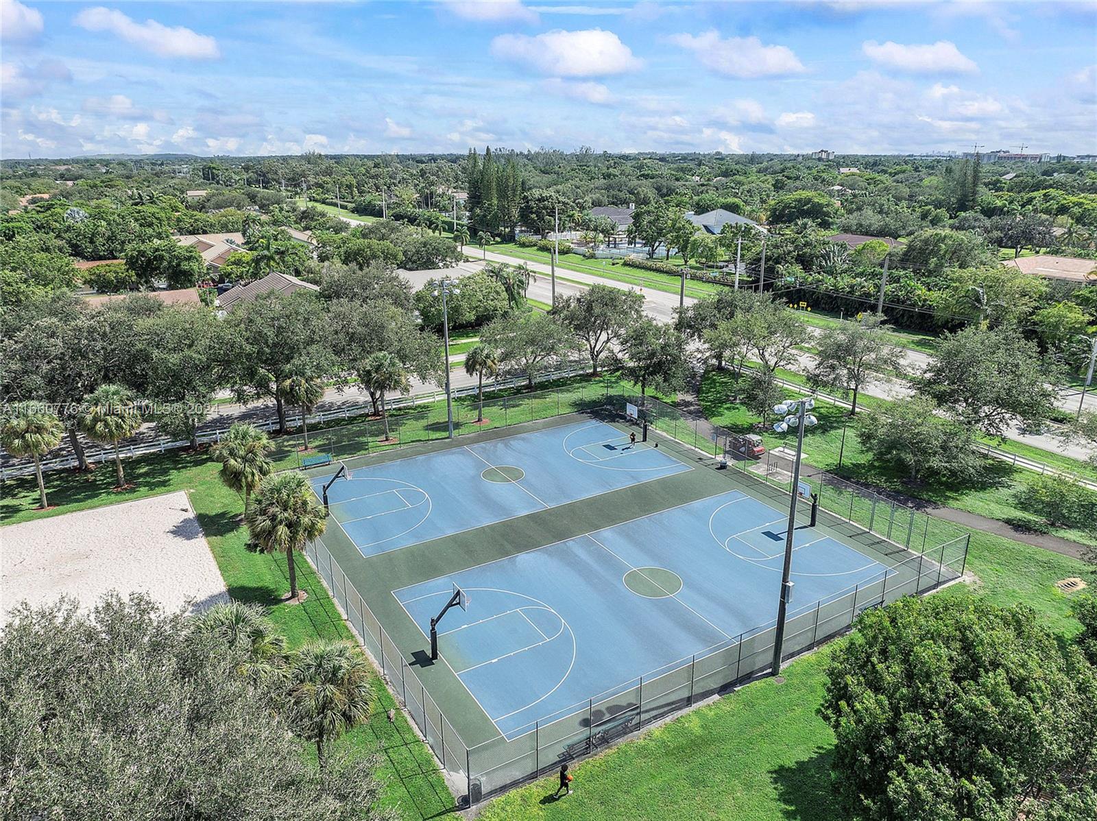 NORTH SPRINGS COURT - Residential
