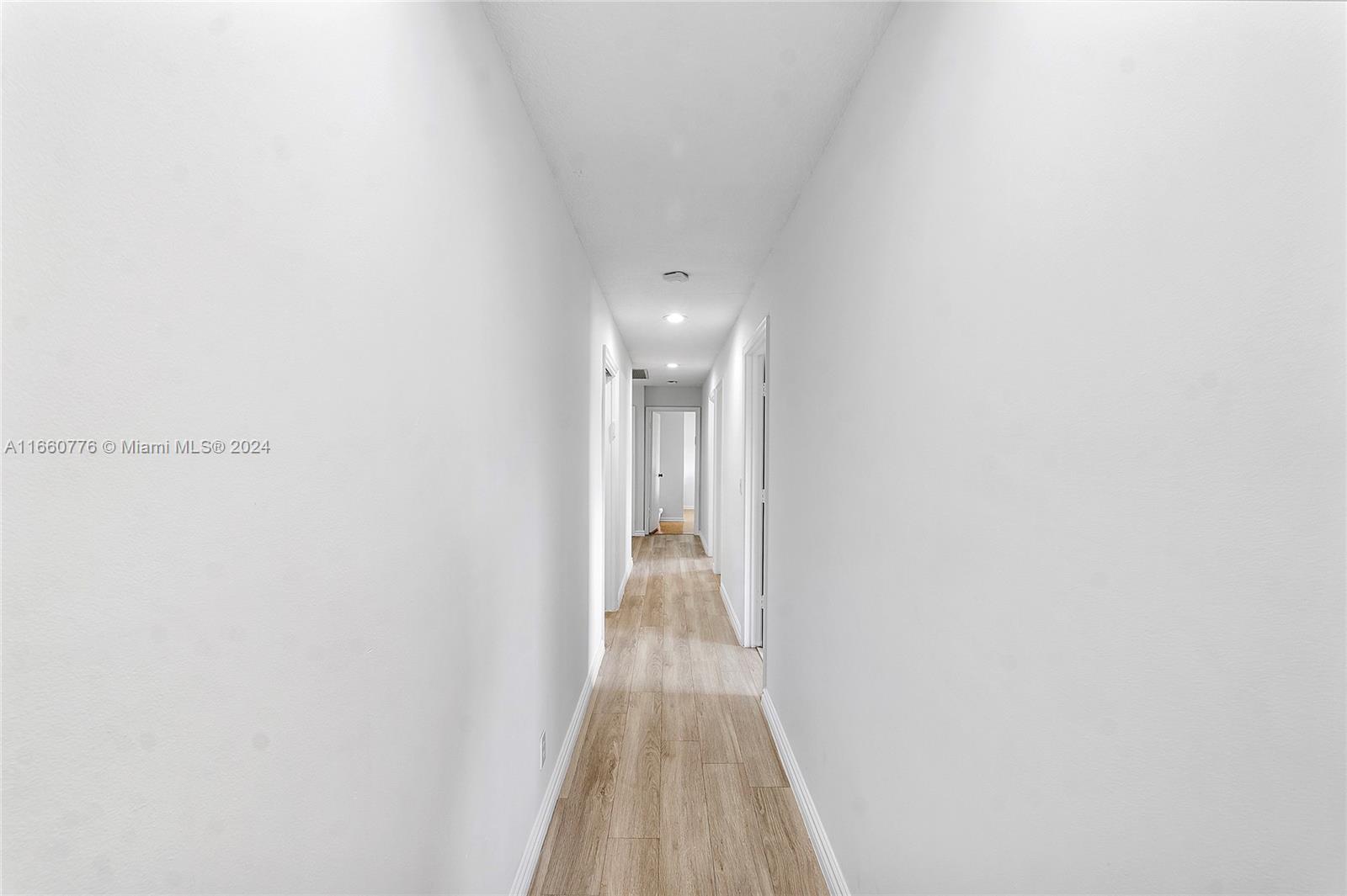NORTH SPRINGS COURT - Residential