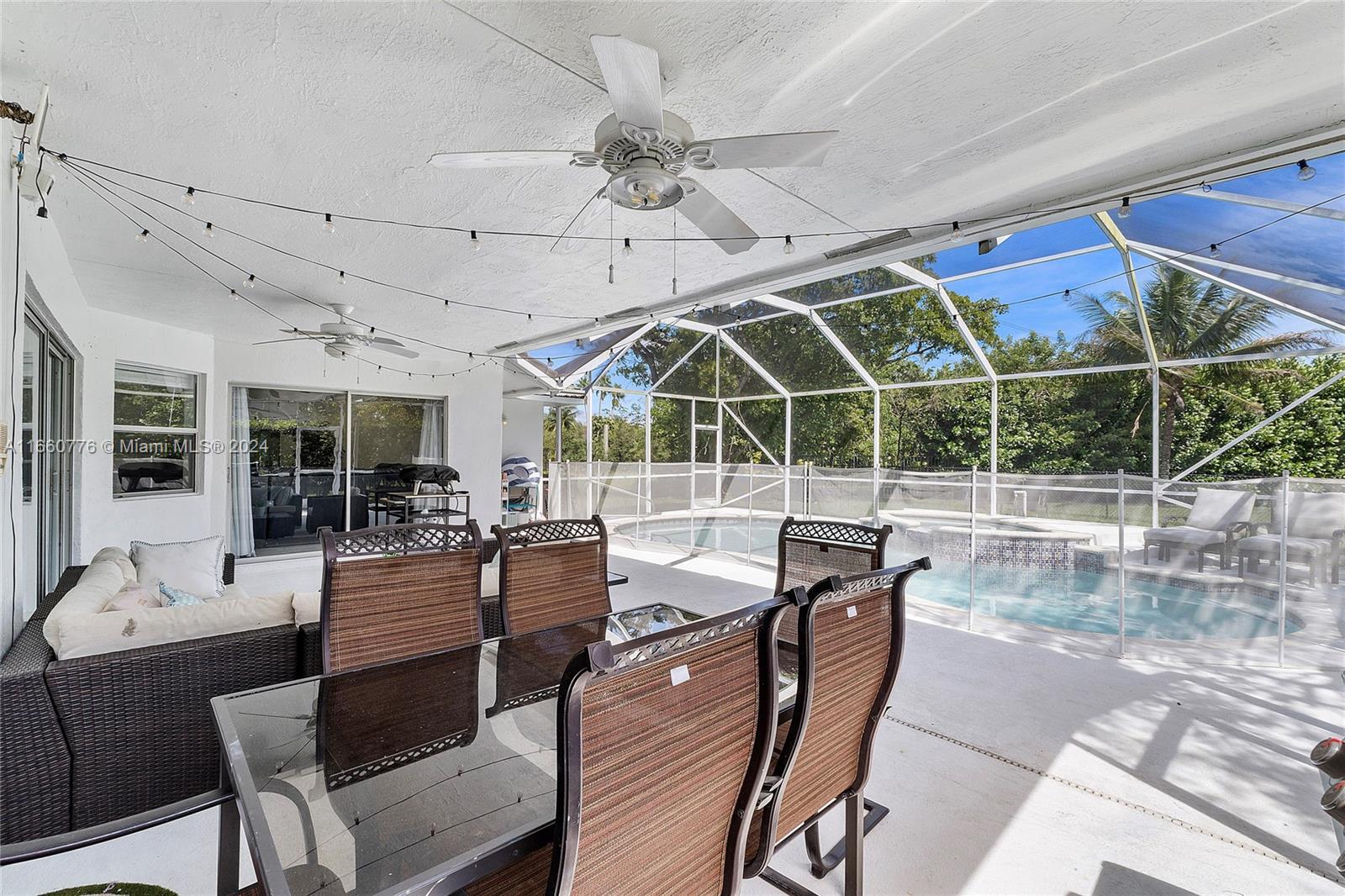 NORTH SPRINGS COURT - Residential