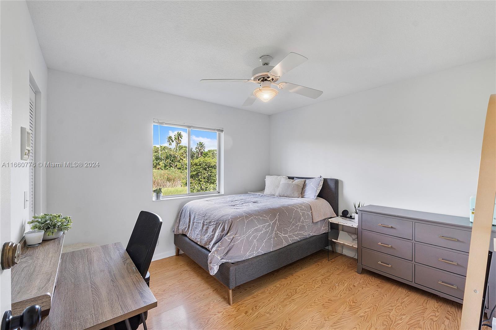 NORTH SPRINGS COURT - Residential