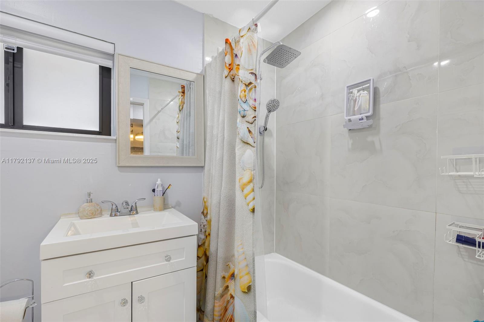 MIAMI GARDENS MANOR SEC I - Residential