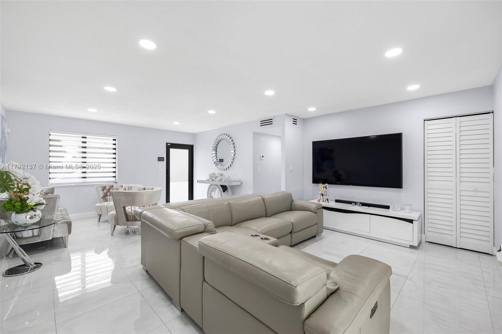 MIAMI GARDENS MANOR SEC I - Residential