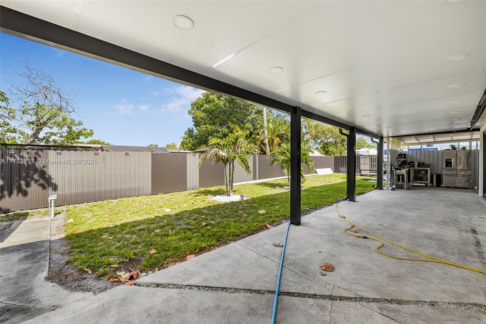 MIAMI GARDENS MANOR SEC I - Residential