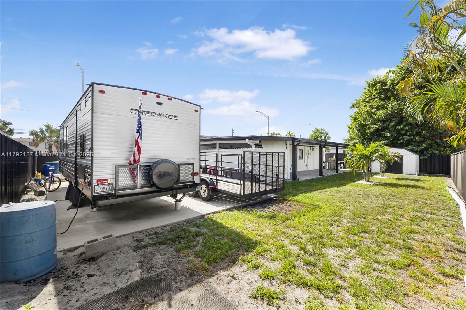 MIAMI GARDENS MANOR SEC I - Residential
