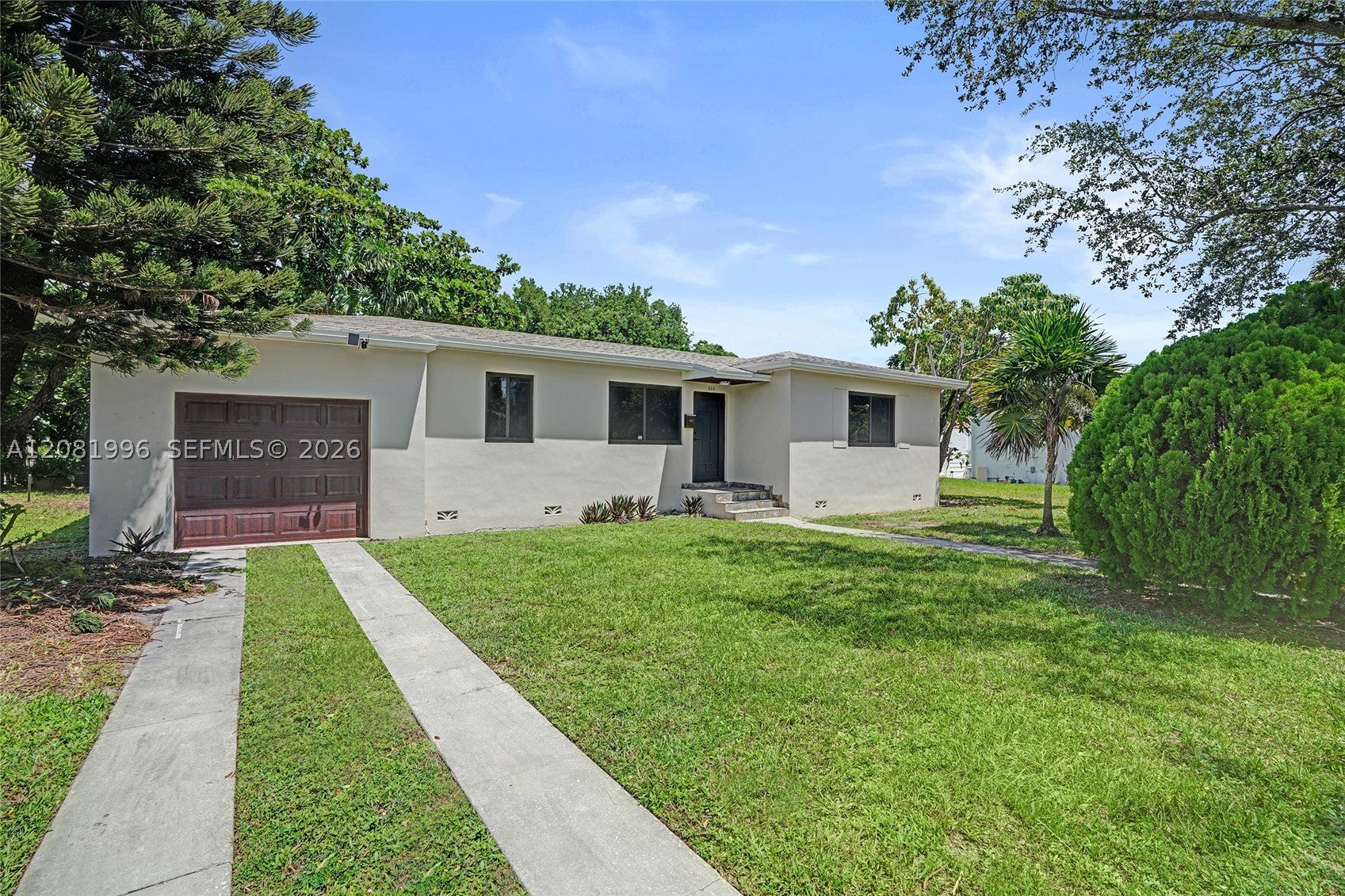 555 NW 124th St