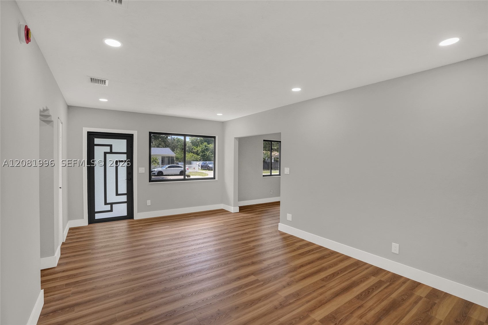 555 NW 124th St