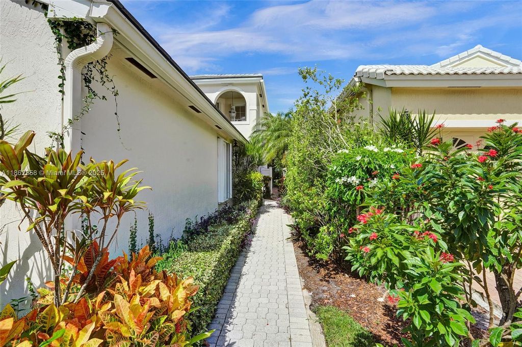 Photo of 6450 Brava Way, Boca Raton, FL 33433 (MLS # A11862558)