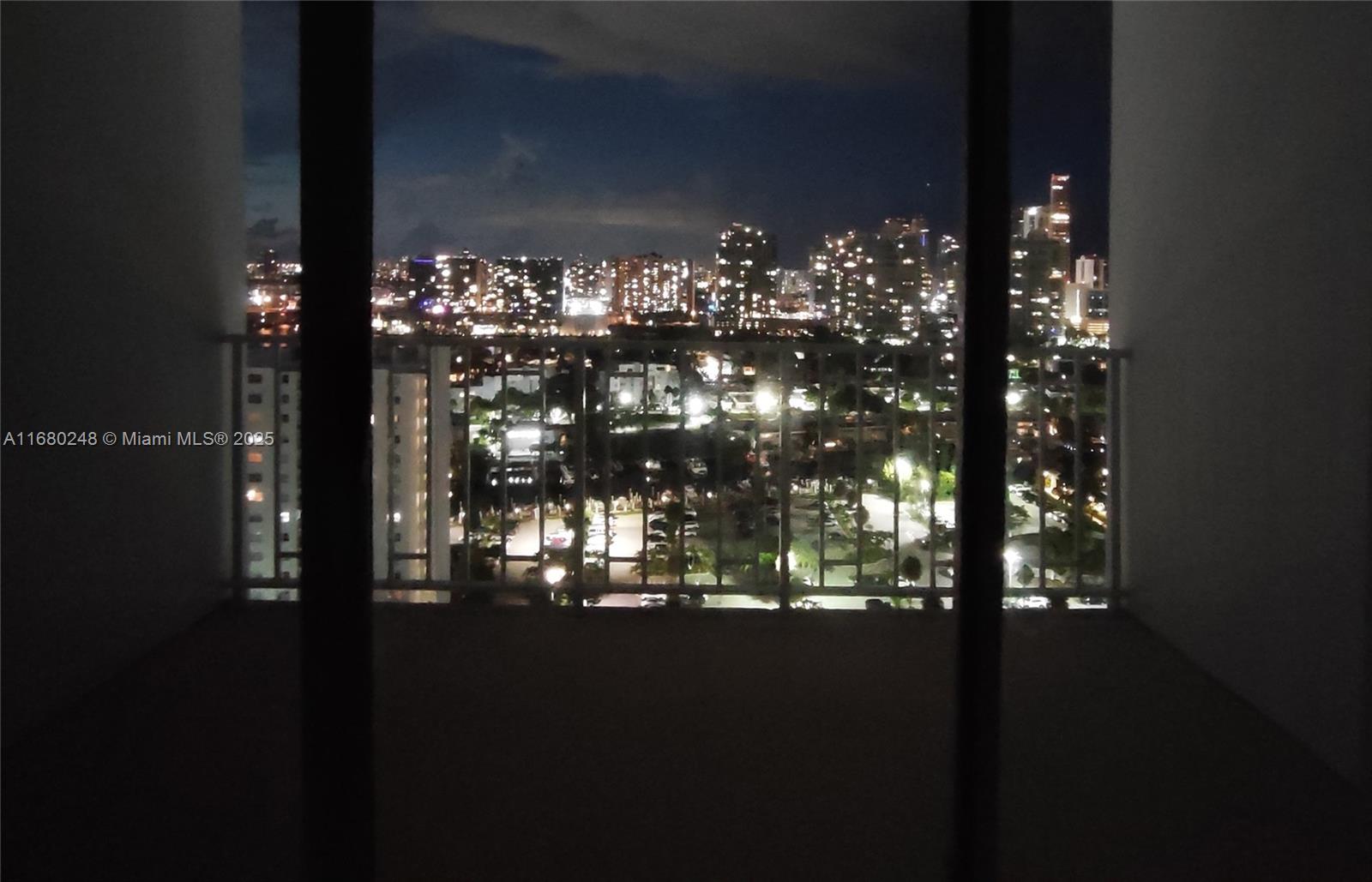 ARLEN HOUSE WEST CONDO - Residential