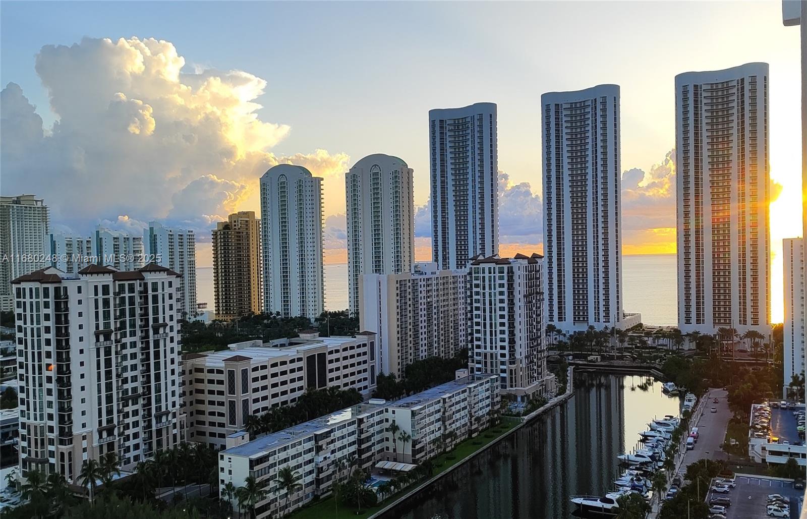 ARLEN HOUSE WEST CONDO - Residential