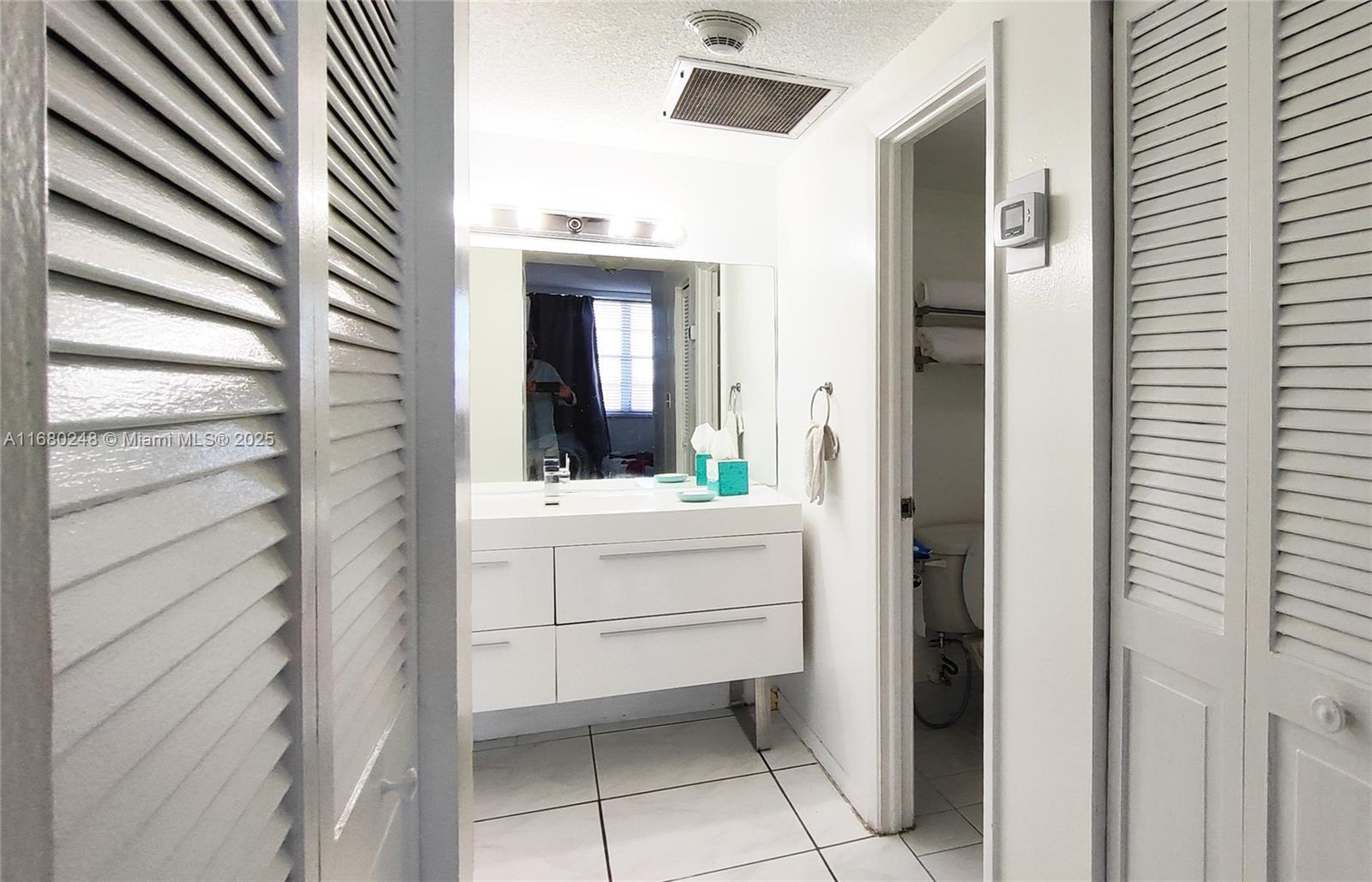 ARLEN HOUSE WEST CONDO - Residential