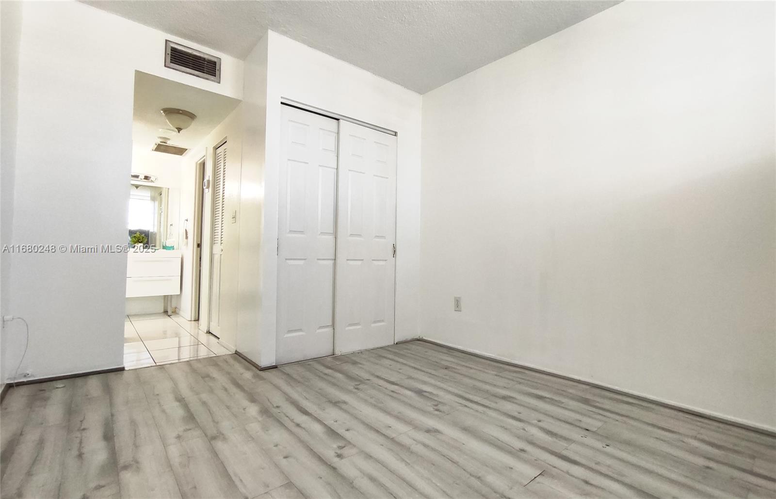 ARLEN HOUSE WEST CONDO - Residential