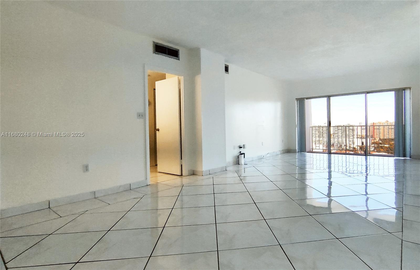 ARLEN HOUSE WEST CONDO - Residential