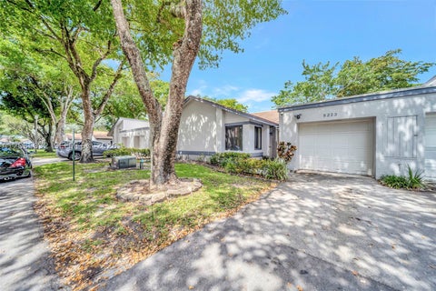 Photo of 5223 W Gate Lake Rd #5223, Tamarac, FL 33319 (MLS # A12035032)