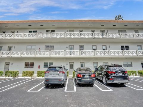 A home in Lauderdale Lakes