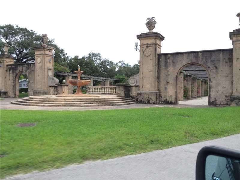 COUNRTY CLUB PRADO - Residential Lease