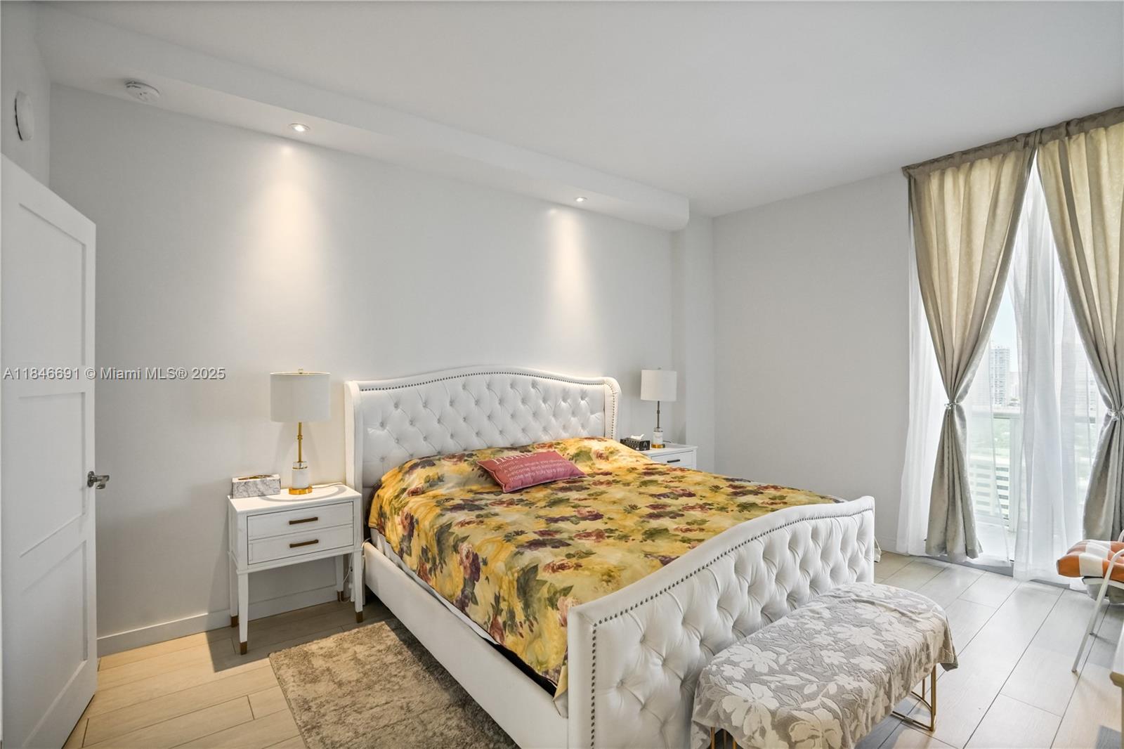 ARLEN HOUSE EAST CONDO - Residential