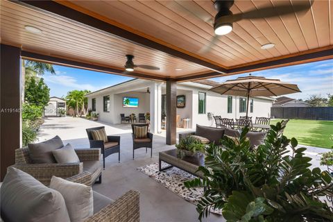 19950 SW 132nd Ct Miami FL 33177