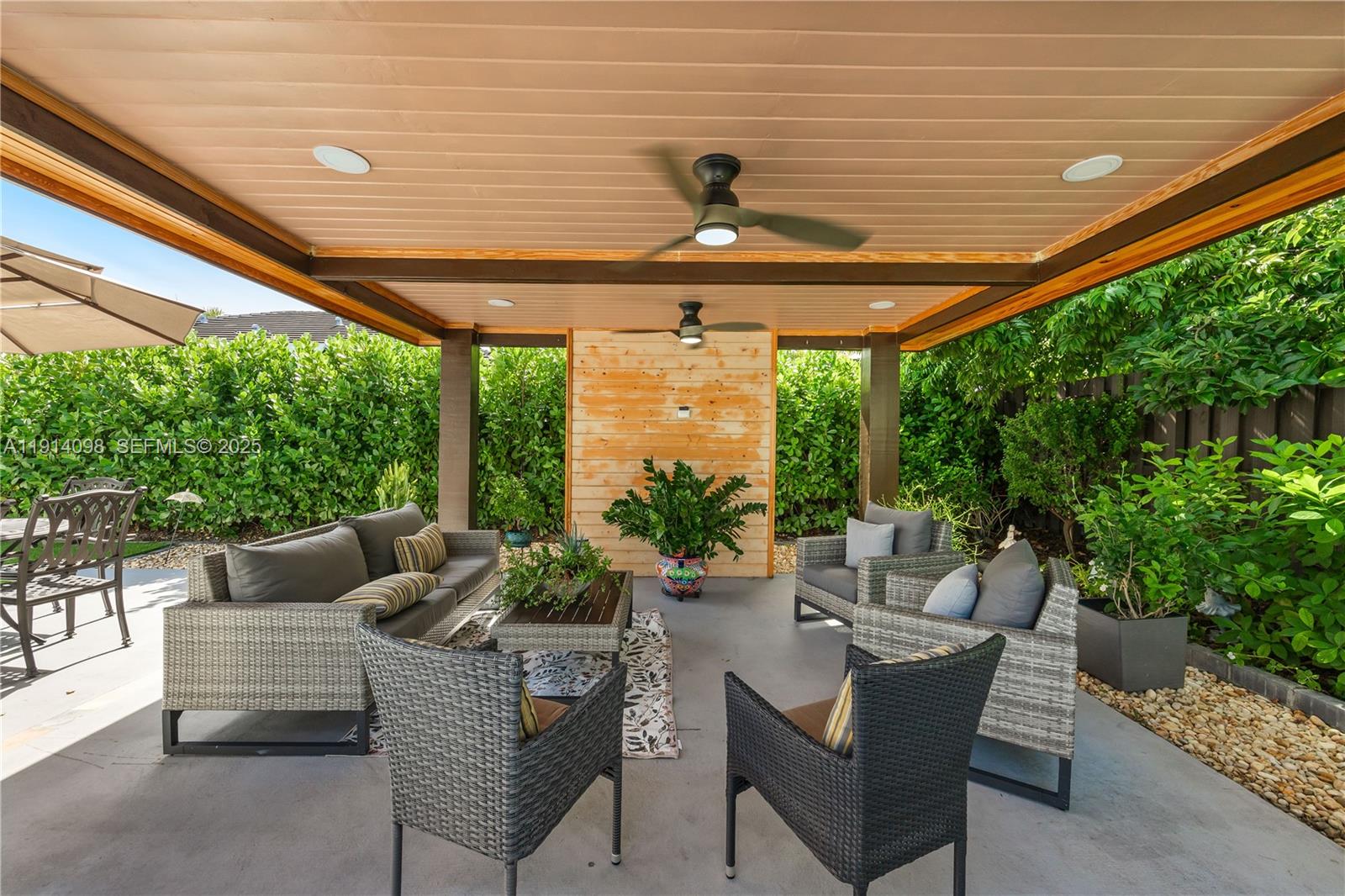 BRIGHT HOMES - Residential