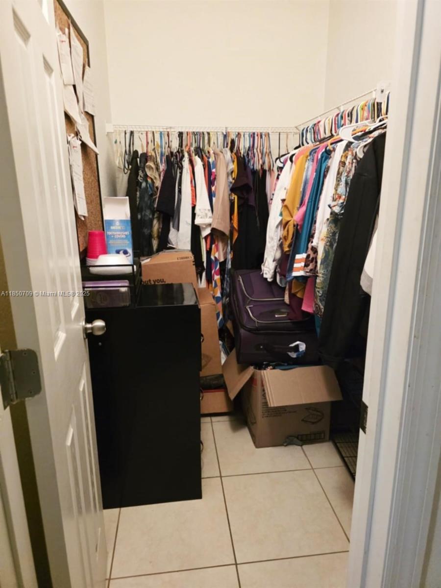 HIALEAH HEIGHTS - Residential