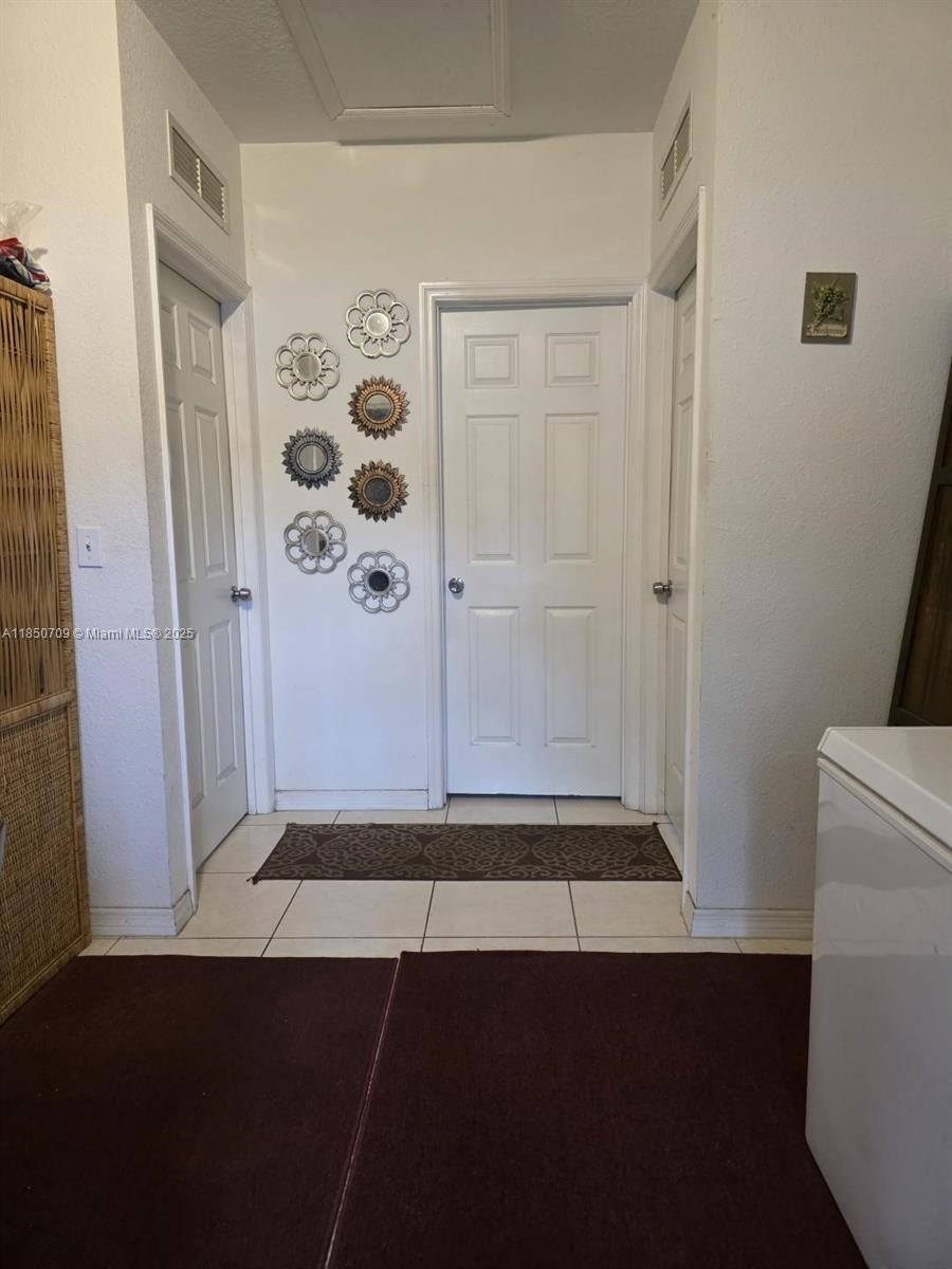 HIALEAH HEIGHTS - Residential