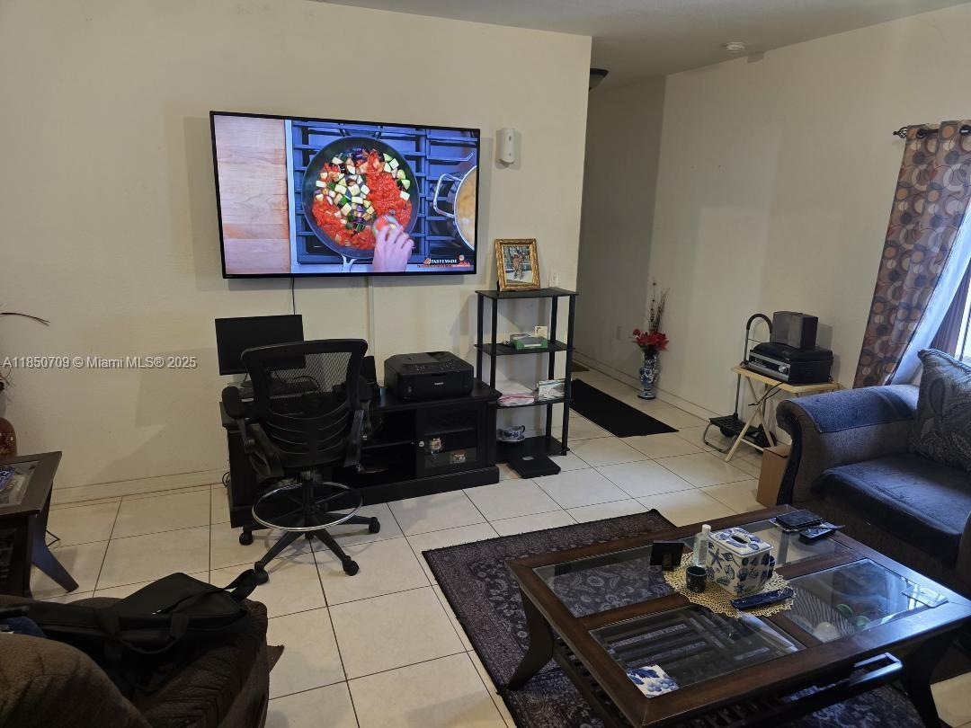 HIALEAH HEIGHTS - Residential